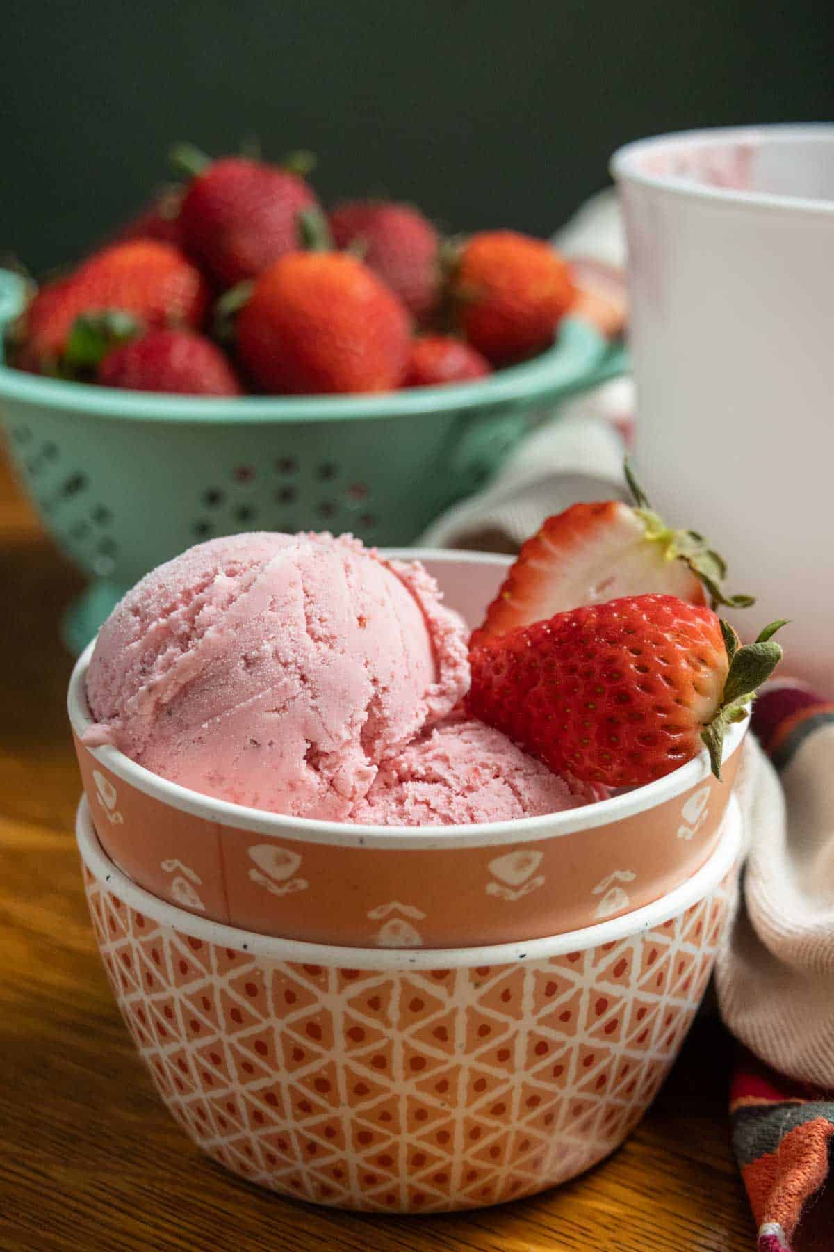 Strawberry ice cream with fresh fruit